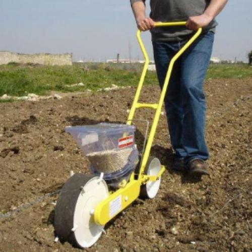 Сажалка для чеснока чертежи. Что представляет собой сеялка для чеснока: обзор лучших моделей и инструкция по изготовлению сажалки своими руками