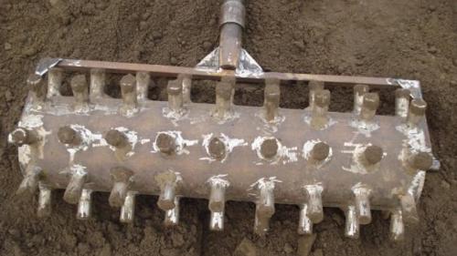 Сажалка для чеснока чертежи. Что представляет собой сеялка для чеснока: обзор лучших моделей и инструкция по изготовлению сажалки своими руками