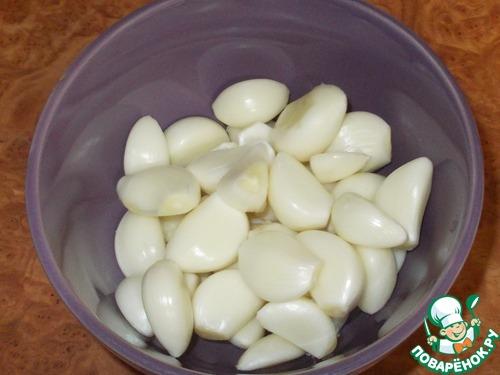 Как хранить чеснок в погребе зимой. Подготовка чеснока к хранению (озимого и ярового) 08