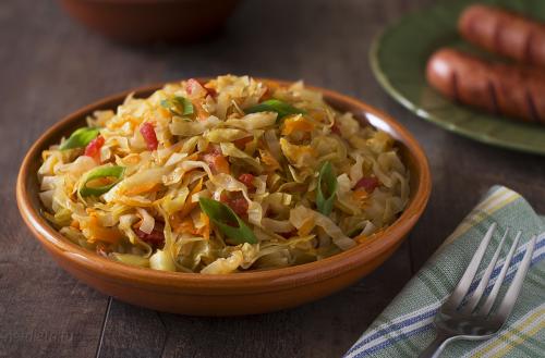 Можно ли тушить красную капусту с кабачками. Как приготовить рагу из капусты и кабачков — рецепт постного овощного рагу с кабачками и капустой с пошаговыми фото