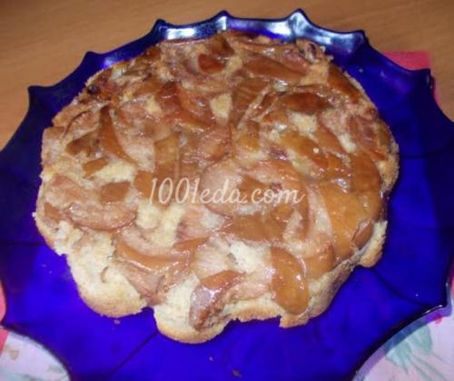 Заморозить яблоки для шарлотки. Шарлотка с замороженными яблоками и корицей