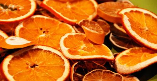 Как сушить яблоки для декора. Как правильно высушить цитрусовые фрукты для декора?