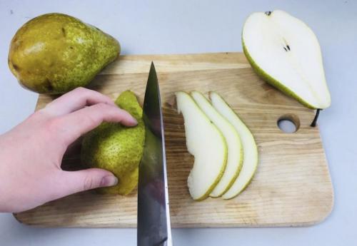 Как хранить груши в холодильнике. Правила сбора и хранения груш на зиму в домашних условиях