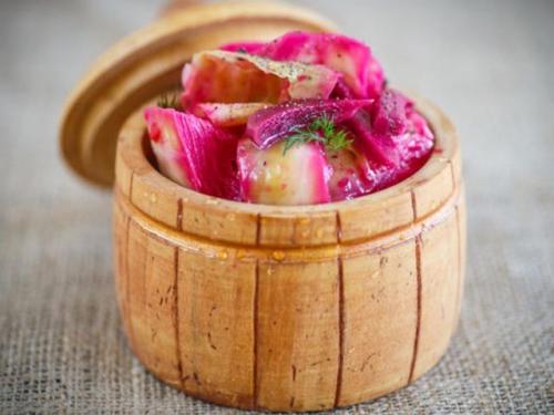 Краснокочанная капуста маринованная быстрого приготовления рецепт. Маринованная капуста быстрого приготовления с болгарским перцем