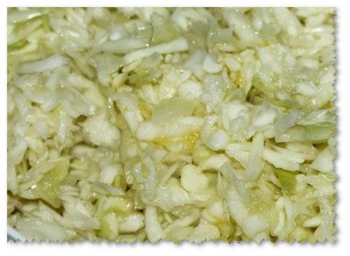 Квашеная капуста с медом и яблоками. Медовая квашеная капуста с яблоками