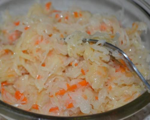 Как солить капусту в 3 литровой банке на зиму — простой рецепт