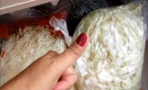 Можно ли заморозить тушеную капусту. Можно ли и как заморозить капусту белокочанную на зиму в морозилке?