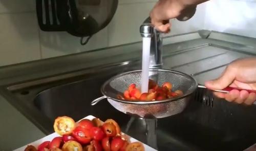 Заморозить шиповник на зиму. Способы приготовления шиповника: заготовка на зиму