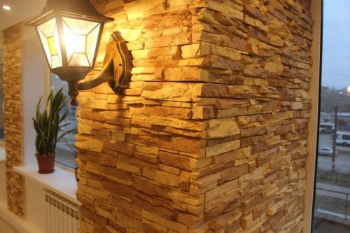 Как сделать имитацию камня своими руками. Как сделать своими руками из подручных средств имитацию на стене под натуральный камень из пенопласта, гипса или яичных лотков: формы, отделка, техники