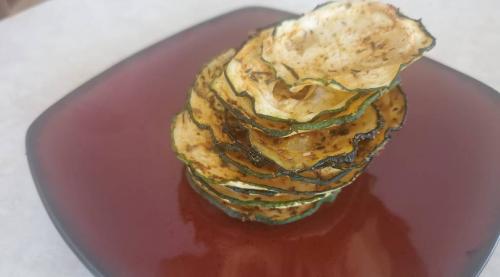 Какие специи можно добавить к кабачковым чипсам для улучшения вкуса. Чипсы из цуккини