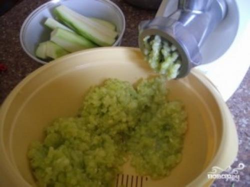 Простой рецепт кабачковой икры через мясорубку. Кабачковая икра через мясорубку на зиму