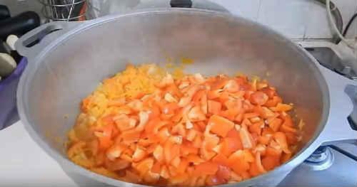 Какая икра вкуснее кабачковая и баклажанная. Икра из кабачков и баклажанов — рецепты «Пальчики оближешь»