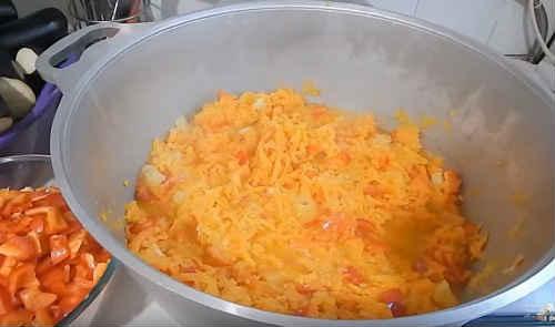 Какая икра вкуснее кабачковая и баклажанная. Икра из кабачков и баклажанов — рецепты «Пальчики оближешь»