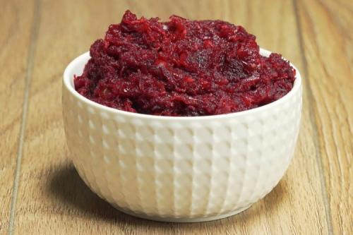 Какие рецепты с свеклой подходят для повседневного рациона. Блюда из свеклы: 20 быстрых и бюджетных рецептов на любой вкус