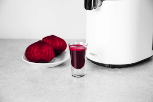 Как сделать сок из сырой свеклы и полезно ли это. Чем полезен сок свёклы