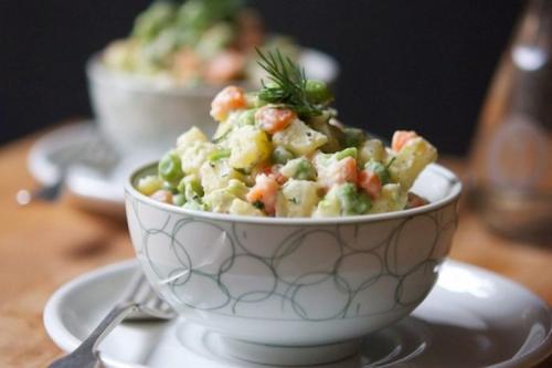 Как использовать овощи в веганской кухне. 20 вегетарианских салатов, которые придутся по вкусу каждому