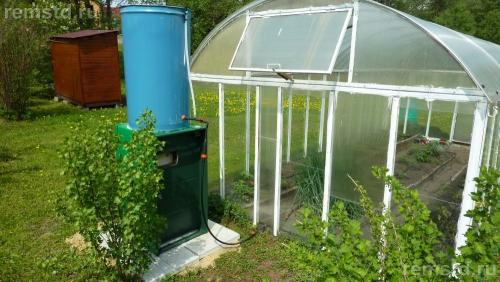 Система полива из бочки. Делаем капельный полив в теплице из бочки