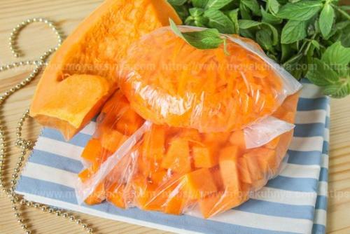 Как заморозить тыкву кусочками. Можно ли замораживать тыкву в морозилке