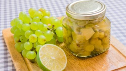 Что сделать из винограда на зиму. Что можно сделать из винограда на зиму – лучшие пошаговые рецепты с фото