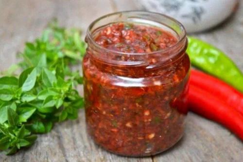 Что можно приготовить из базилика фиолетового. Базилик на зиму: 20 рецептов, которые понравятся всей семье