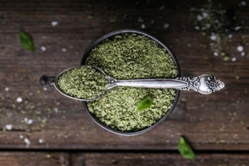 Что можно приготовить из базилика фиолетового. Базилик на зиму: 20 рецептов, которые понравятся всей семье