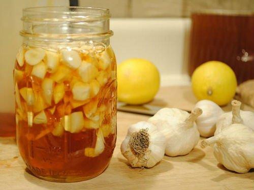 Лимон с чесноком от холестерина. Чеснок, лимон и мед от холестерина: польза, рецепт