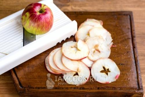 Вкусные и здоровые: рецепт чипсов из яблок в сушилке 02