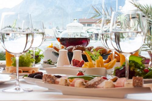 Лучшие препараты для улучшение пищеварения. Ферментная терапия в гастроэнтерологии. Когда? Кому? Что? 06 Лучшие препараты для улучшение пищеварения. Ферментная терапия в гастроэнтерологии. Когда? Кому? Что? 06