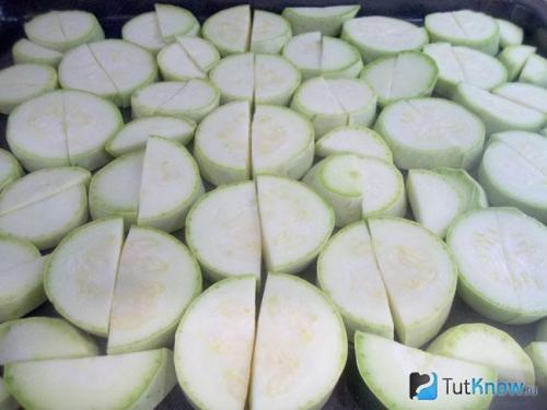 Сушеные кабачки лучшие рецепты заготовки на зиму. Сохраняются ли полезные свойства при сушке 13 Сушеные кабачки лучшие рецепты заготовки на зиму. Сохраняются ли полезные свойства при сушке 13