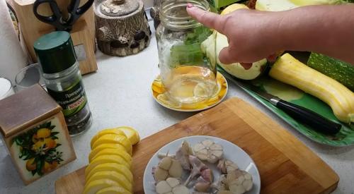 Маринованные кабачки на 1 литровую банку. Хрустящие маринованные кабачки на зиму в банках без стерилизации