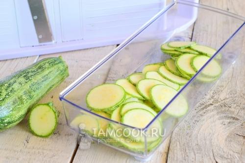 Вяленые кабачки и чипсы из кабачков. Чипсы из кабачков 01 Вяленые кабачки и чипсы из кабачков. Чипсы из кабачков 01