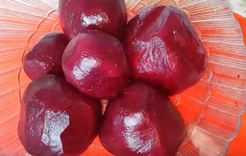 Сырая маринованная свекла на зиму. Как сделать очень вкусную маринованную свеклу на зиму — простой и правильный рецепт