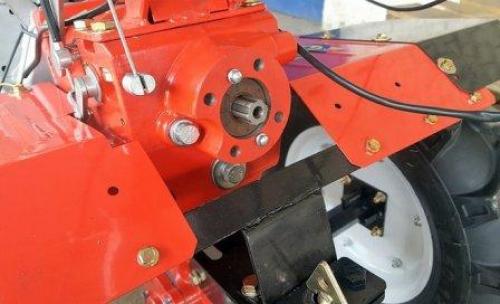 Какой мотоблок лучше, редукторный или ременной?