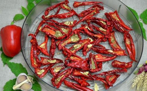 Вяленые овощи в масле. Вяленые фрукты и овощи, которые запросто готовятся в обычной духовке