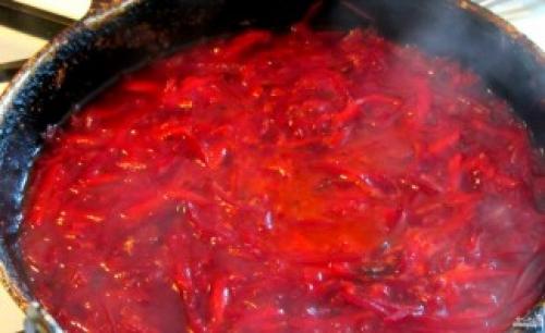 Щи из красной капусты