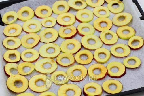 Простые и вкусные: рецепт сушки яблок в домашних условиях 11