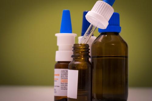 Борная кислота и спирт в ухо: эффективность и безопасность 03