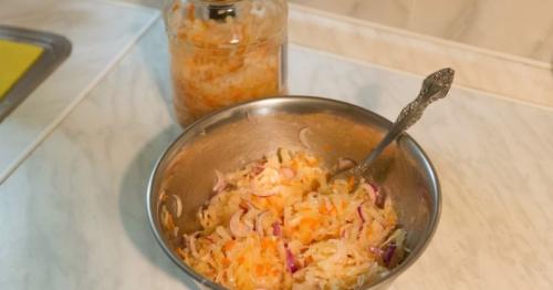 Вкусная квашеная капуста в банках на зиму. Квашеная капуста с морковью – классический рецепт в домашних условиях