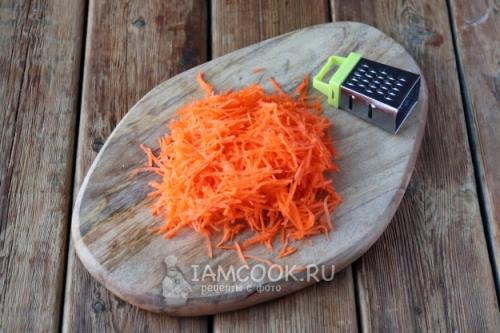 Очень вкусная квашеная капуста на зиму. Ингредиенты для «Самая простая и вкусная квашеная капуста»: 13