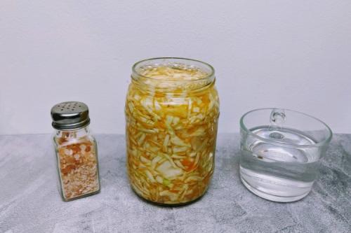 Квашеная капуста без маринада. Квашеная капуста: 15 отличных рецептов и способов приготовления