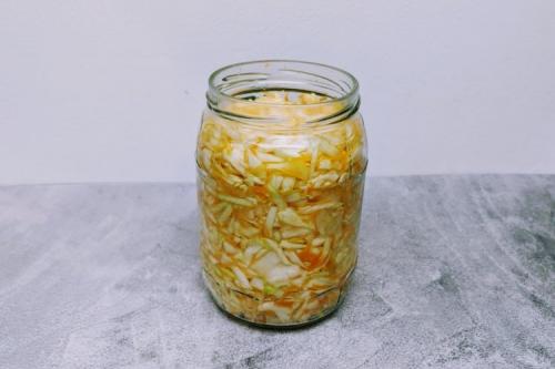 Квашеная капуста без маринада. Квашеная капуста: 15 отличных рецептов и способов приготовления