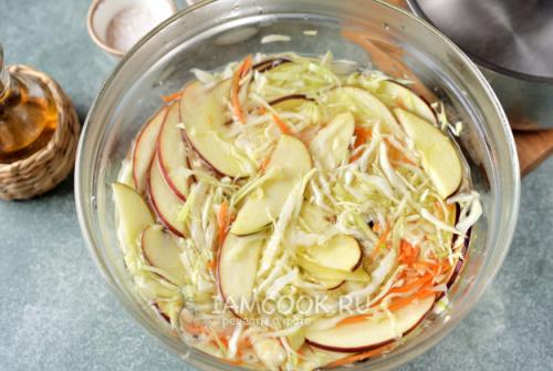 Маринованная капуста с яблоками на зиму. Маринованная капуста с яблоками быстрого приготовления 04