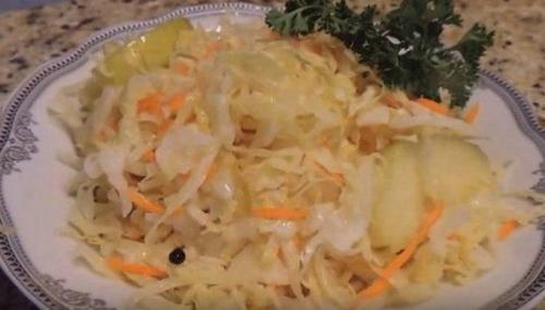 Квашеная капуста с яблоками антоновка на зиму. Квашеная капуста с яблоками и медом 04 Квашеная капуста с яблоками антоновка на зиму. Квашеная капуста с яблоками и медом 04