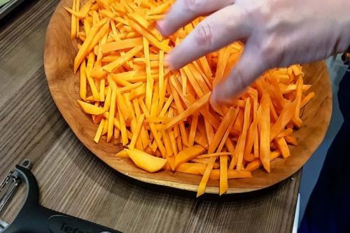 Квашеная капуста с яблоками антоновка на зиму. Квашеная капуста с яблоками и медом 07 Квашеная капуста с яблоками антоновка на зиму. Квашеная капуста с яблоками и медом 07