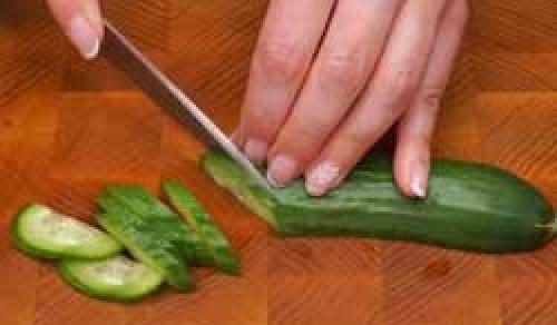 5 простых способов нарезки овощей на праздничный стол. Как красиво нарезать овощи