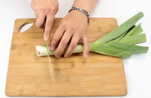 Лук-порей Как есть. Лук-порей. Как употреблять, готовить, хранить, рецепты с фото