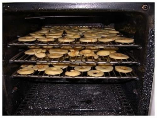 Как сушить фрукты в духовке с конвекцией. Инструкция по сушке