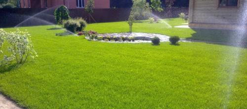 Автополив своими руками для газона. Полив газона — из каких элементов состоит система автополива. 100 фото проектирования и монтажа системы