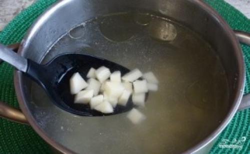 Какие ингредиенты нужны для приготовления щи из молодой капусты с красной фасолью. Щи с консервированной фасолью