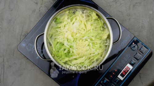 Вкусный и полезный рецепт: Щи из молодой капусты с красной фасолью 21